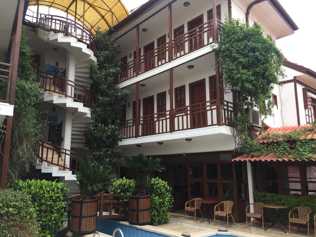 Hotel Karyatit Kaleici Antalya Luaran gambar